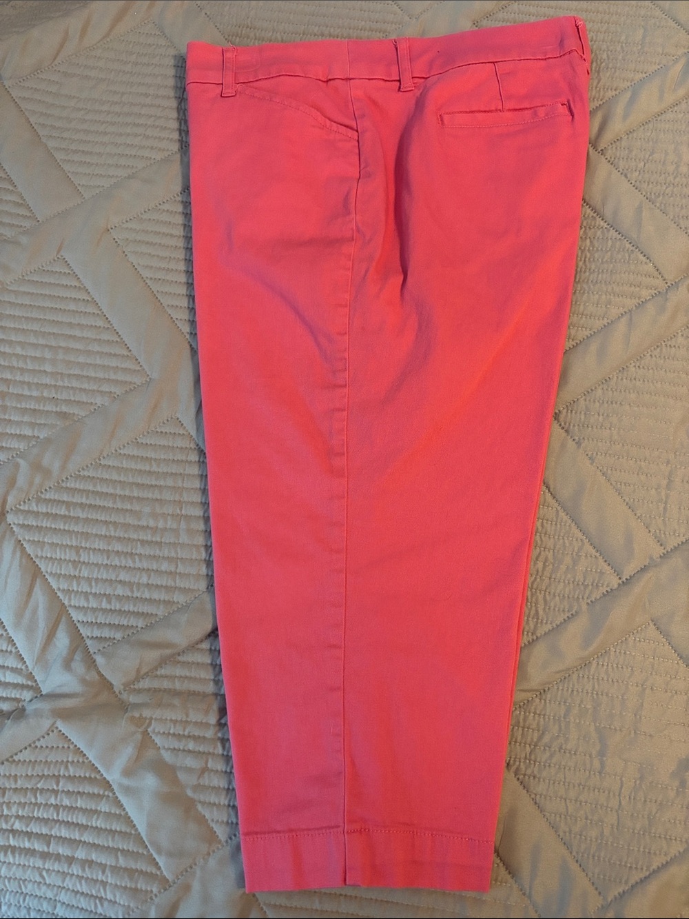 St John’s Bay Women’s Pink Capri Pants